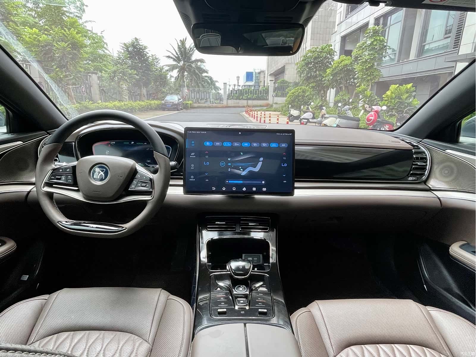 BYD Han, 2023 6