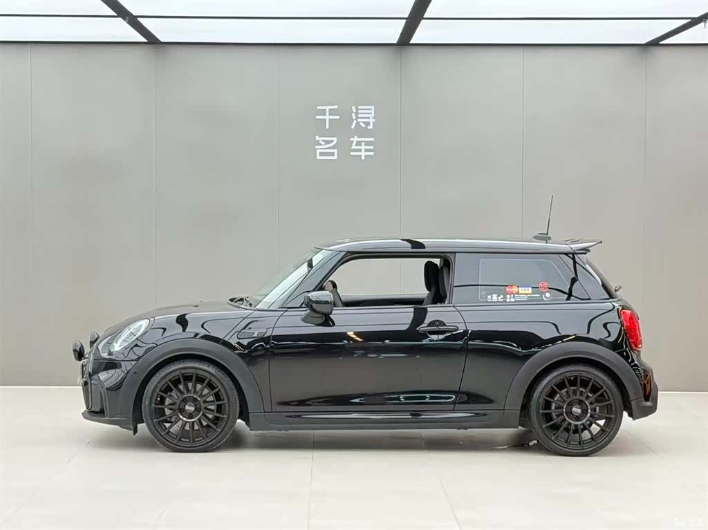Mini Cooper, 2021 3
