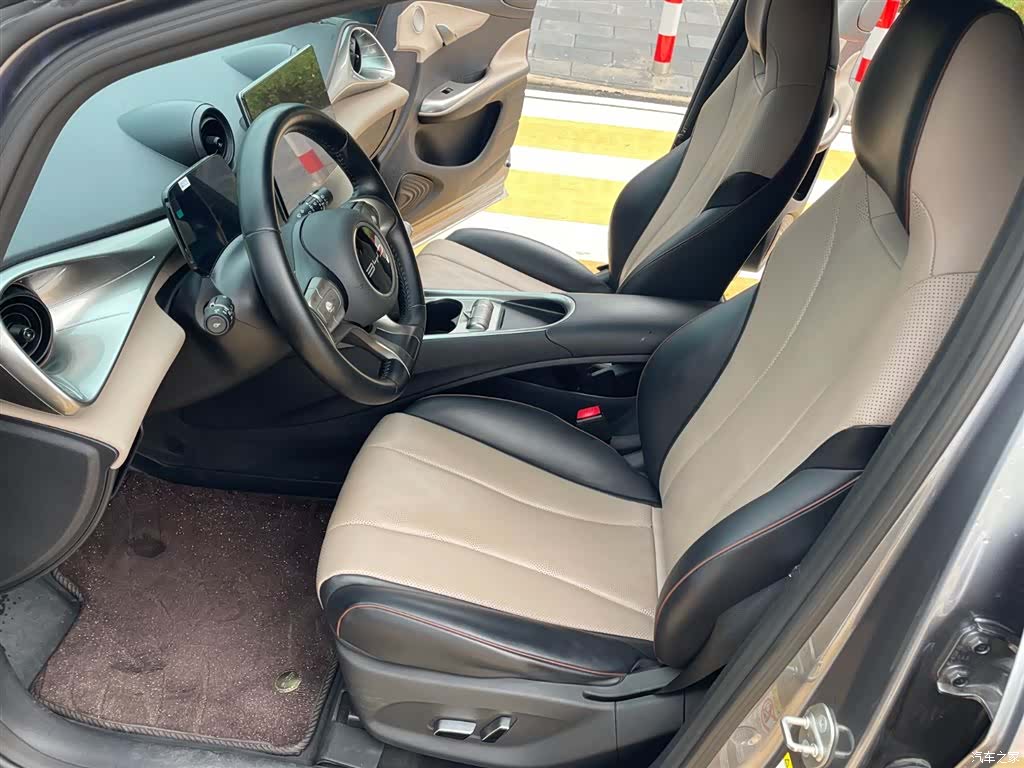 BYD Dolphin, 2024 9