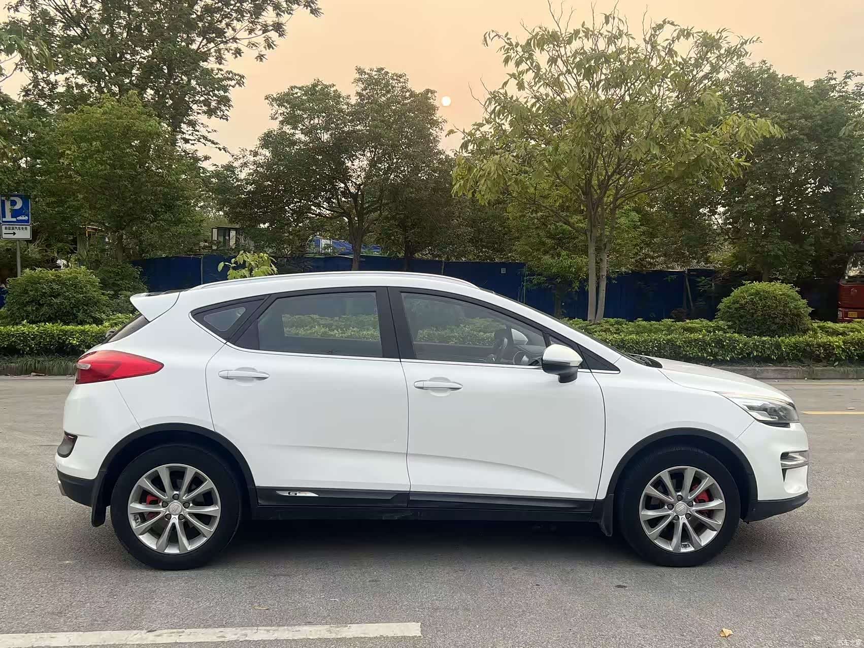 Geely Emgrand, 2019 8