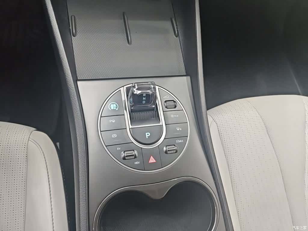 BYD Seal, 2025 14