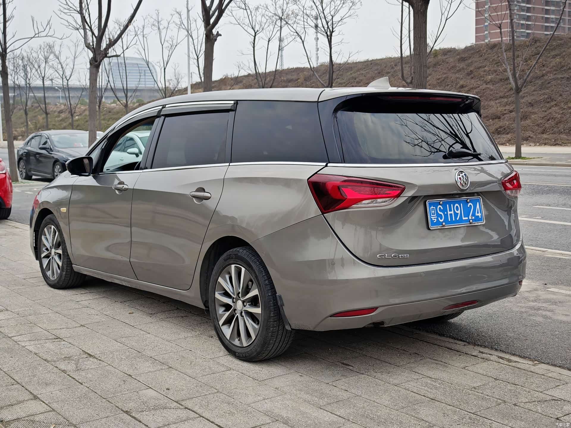 Buick GL6, 2018 18