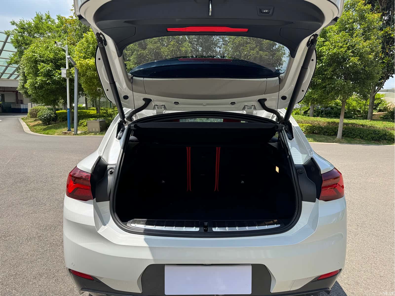 BMW X2, 2023 21