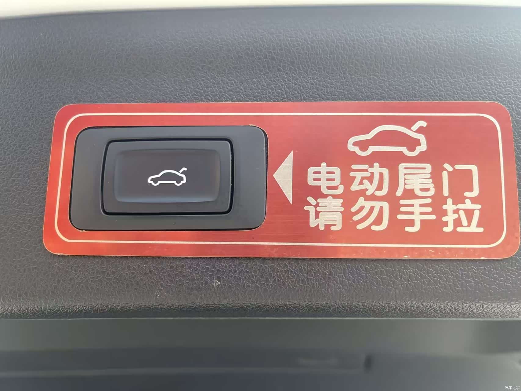 Audi Q3, 2018 10