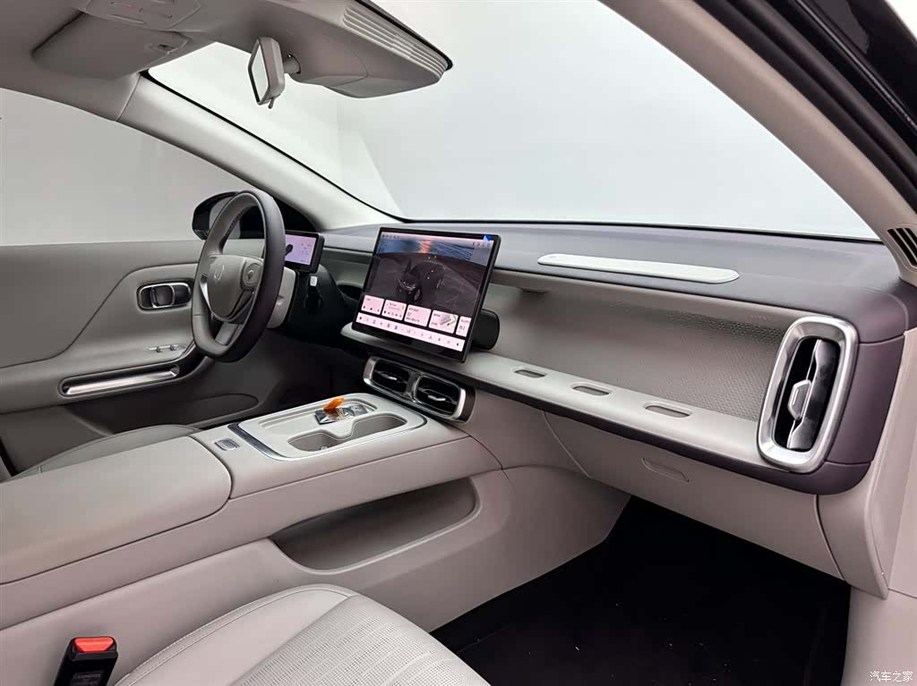 Leapmotor B01, 2025 11