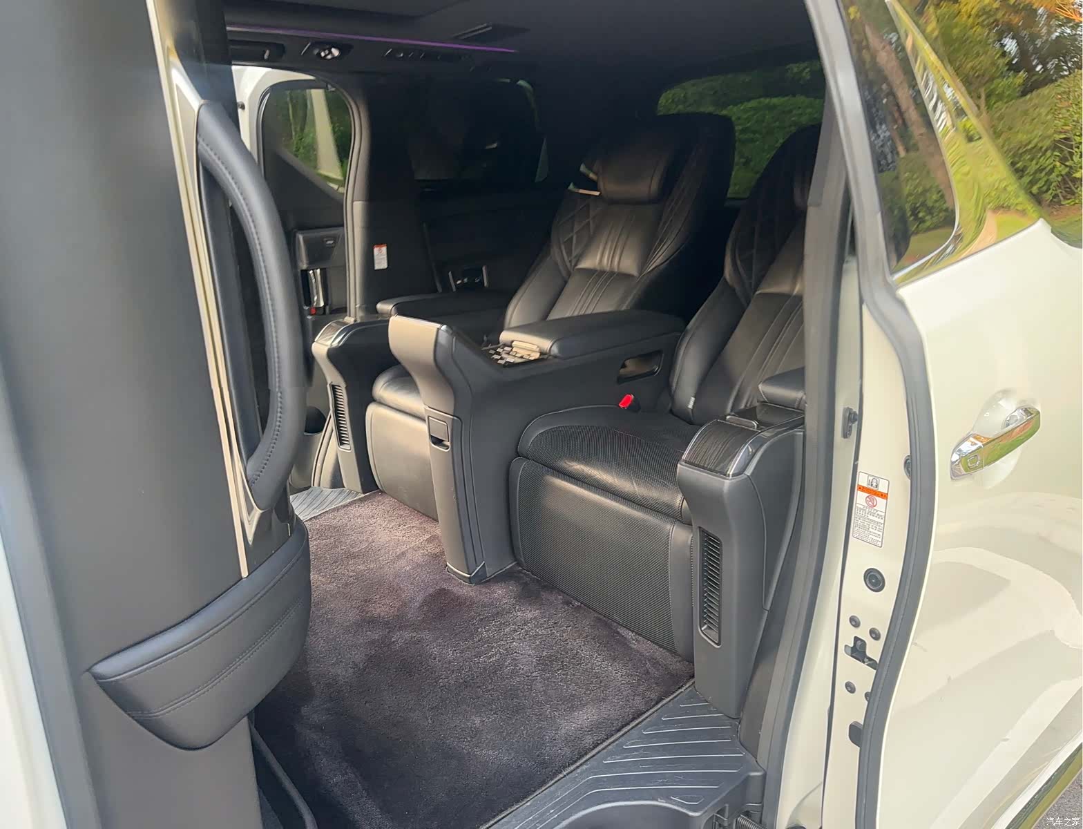 Lexus LM, 2021 9