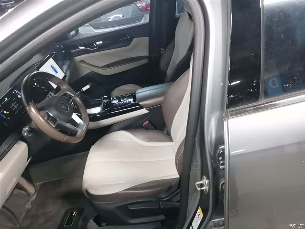 BYD Qin, 2023 15