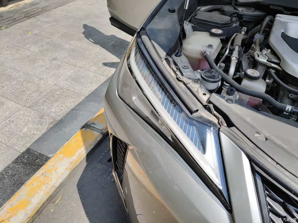 Lexus UX, 2019 7