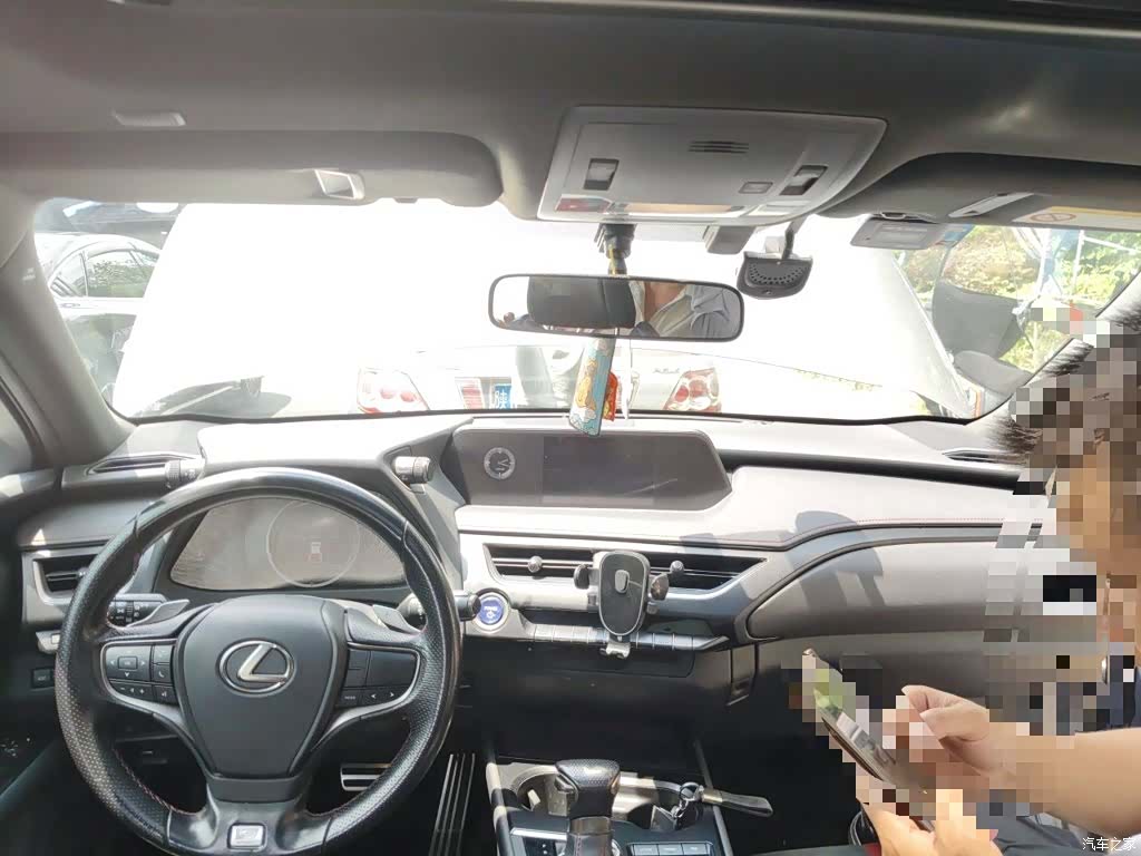 Lexus UX, 2019 19