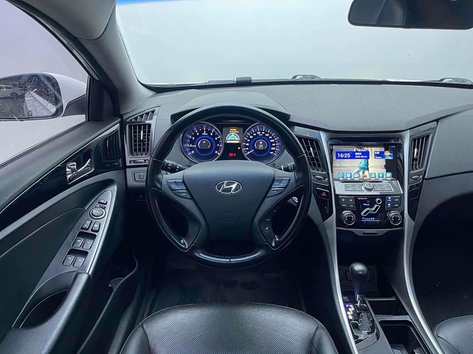 Hyundai Sonata Hyundai Sonata