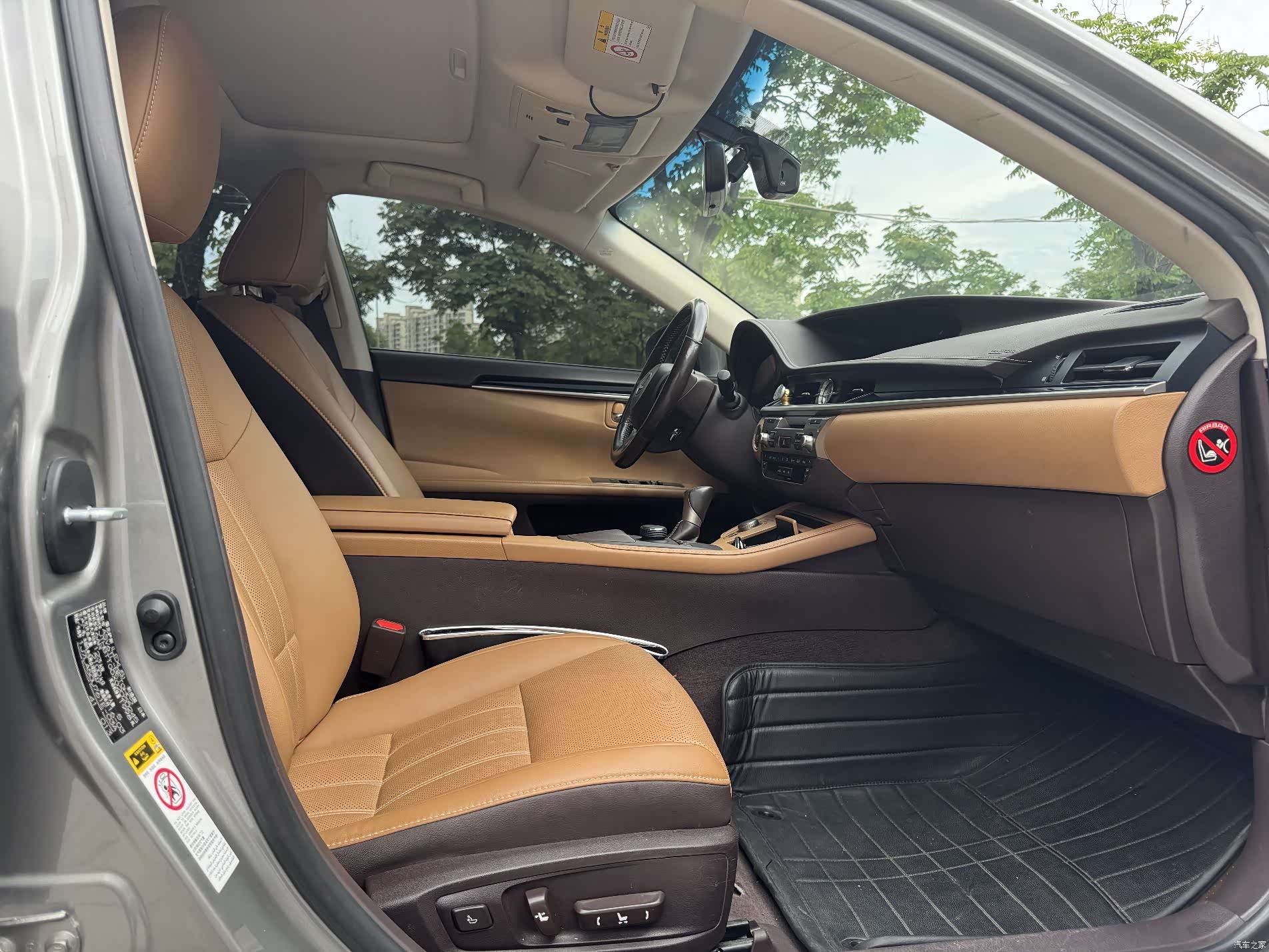 Lexus ES, 2016 8
