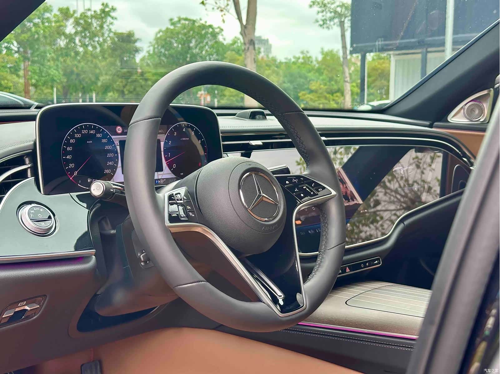 Mercedes-Benz E-Class, 2025 все фото