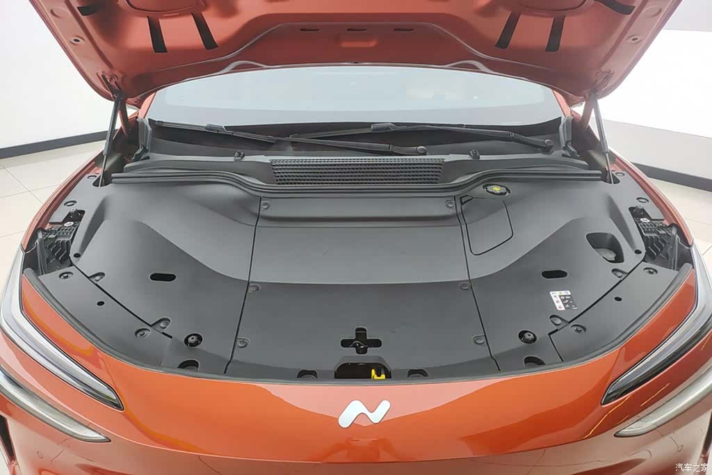 NIO L60, 2025 10