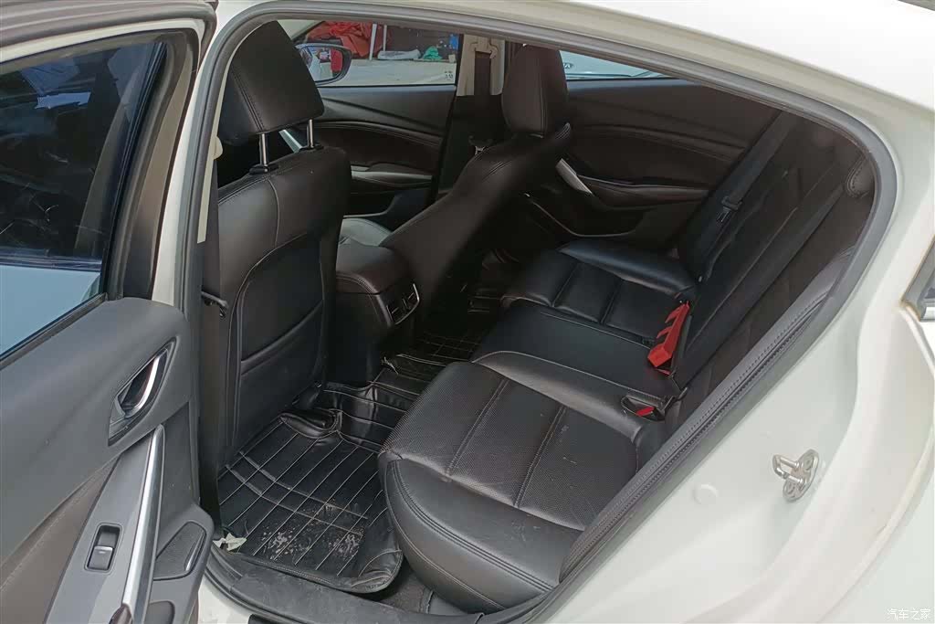 Mazda Atenza, 2017 11