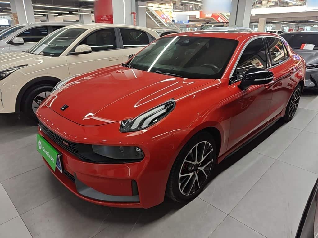 Lynk & Co 03