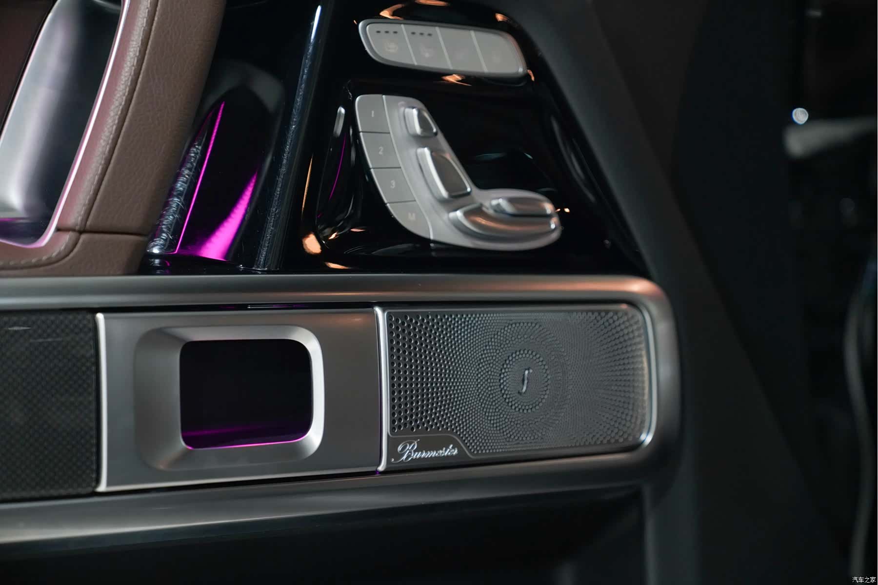 Mercedes-Benz G-Class, 2019 15