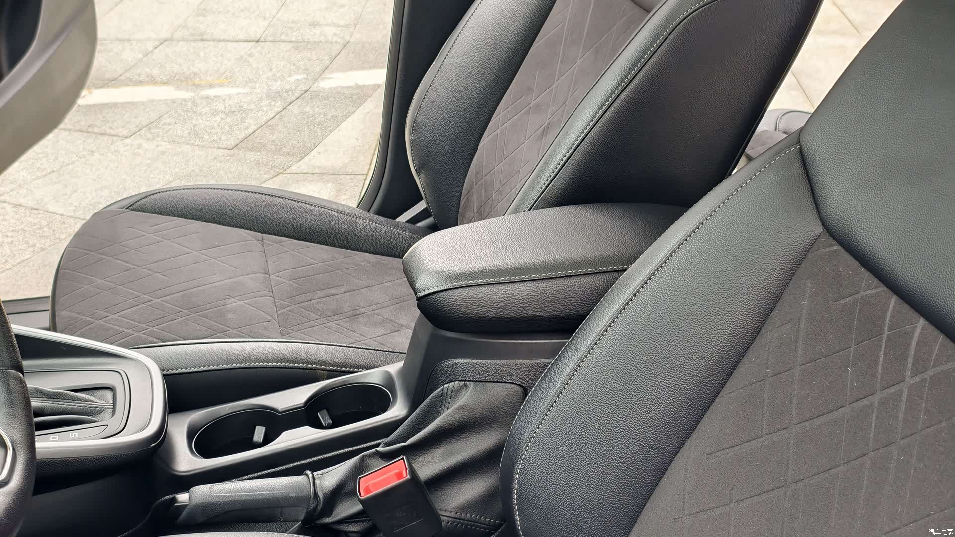Ford V, 2020 36