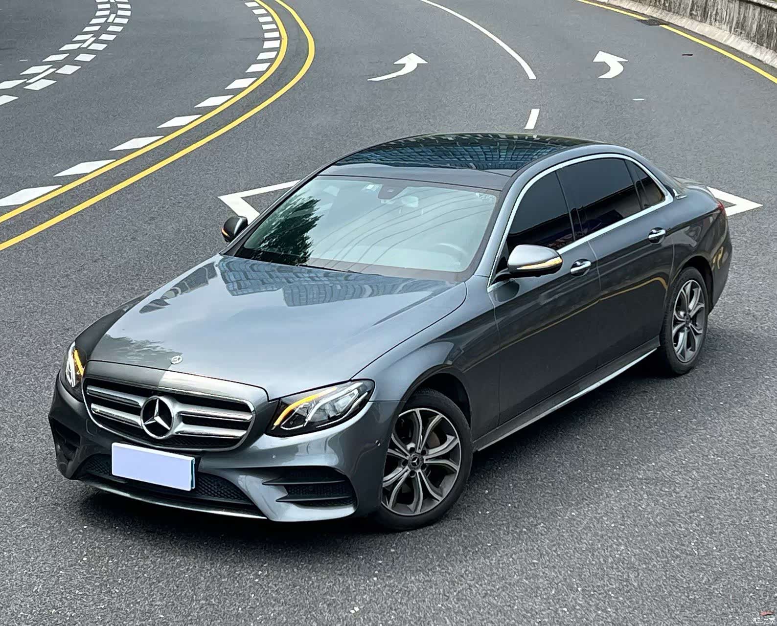 Mercedes-Benz E-Class, 2020 1