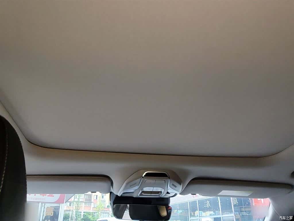 Geely Preface, 2022 18