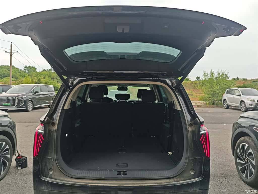 Hongqi HS7, 2024 19