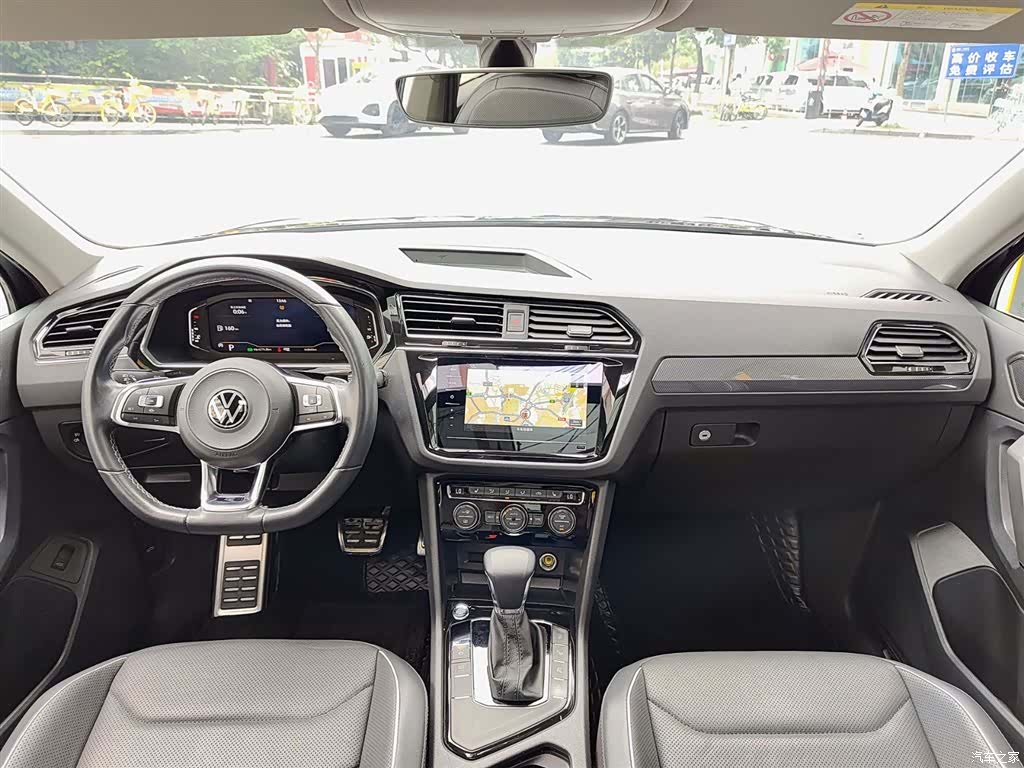 Volkswagen Tiguan L, 2021 10