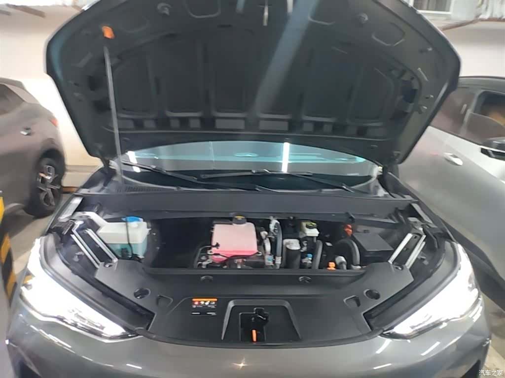 Geely Galaxy E5, 2024 20