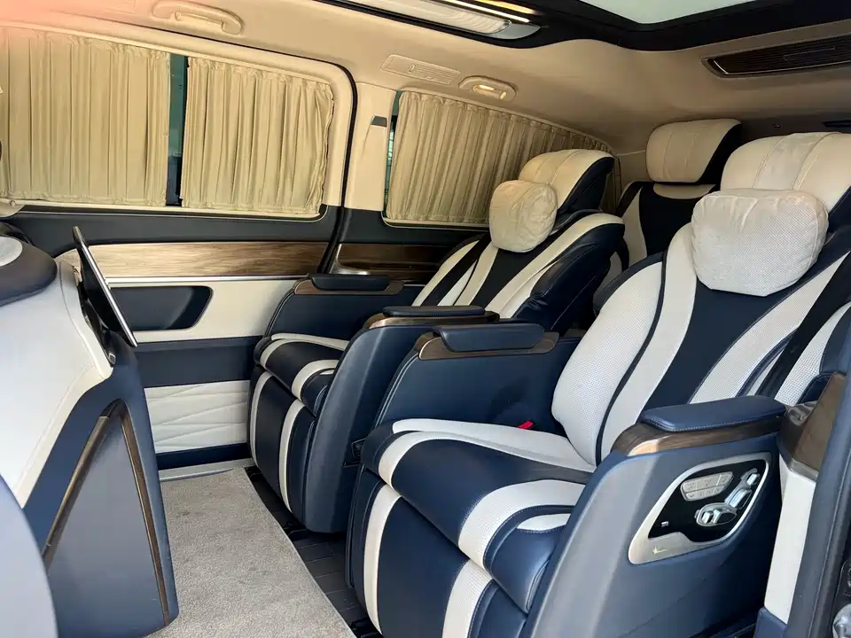 Crown Golden Crown V-class