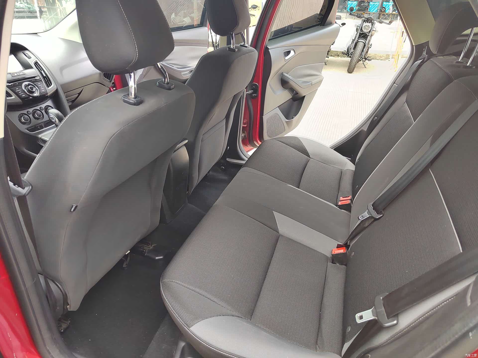 Ford Focus, 2013 все фото
