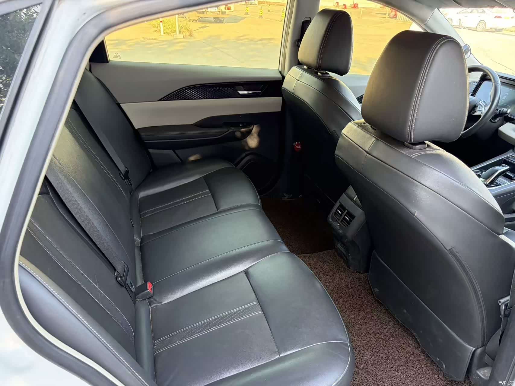 DongFeng E70, 2021 8