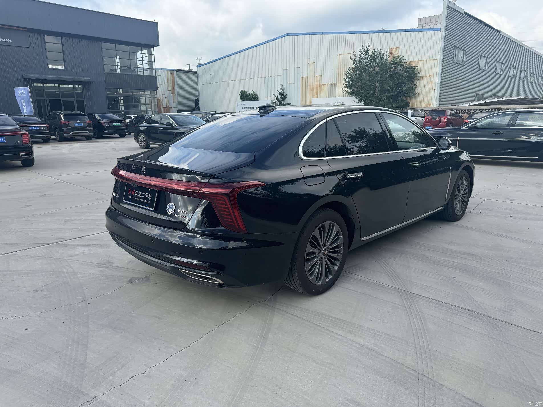 Hongqi H5, 2026 13