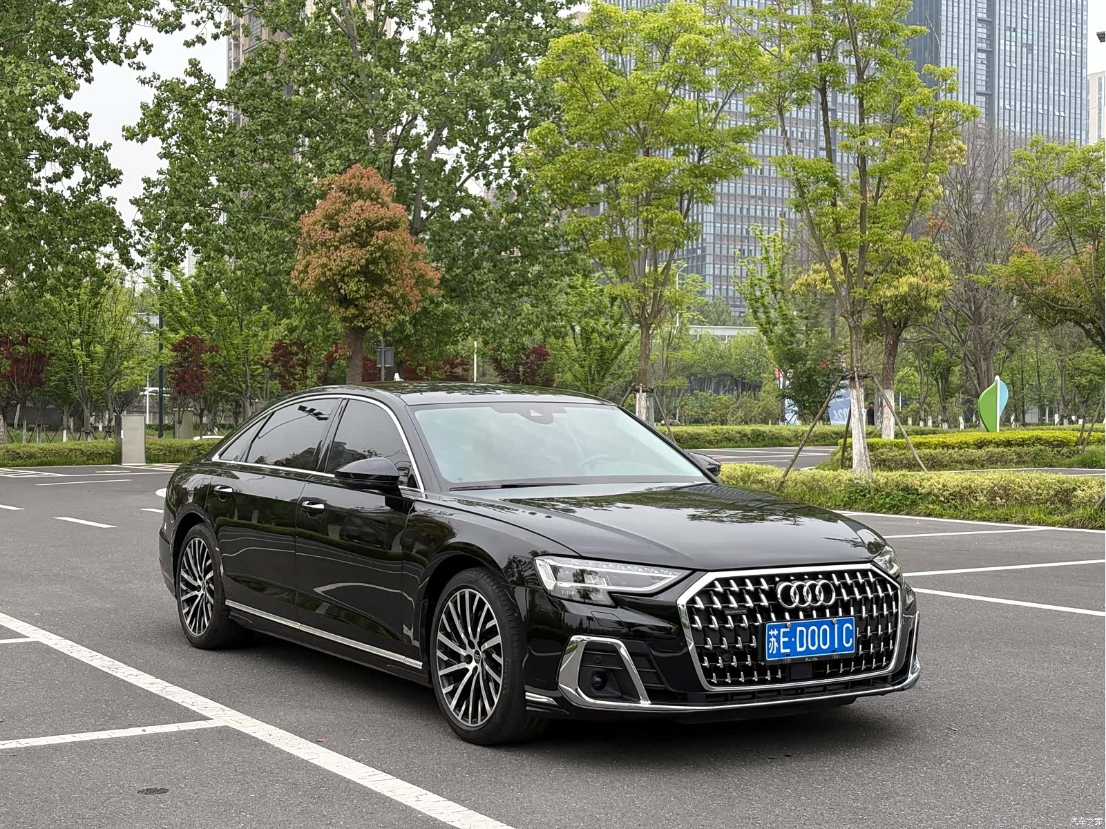Audi A8L, 2023 3