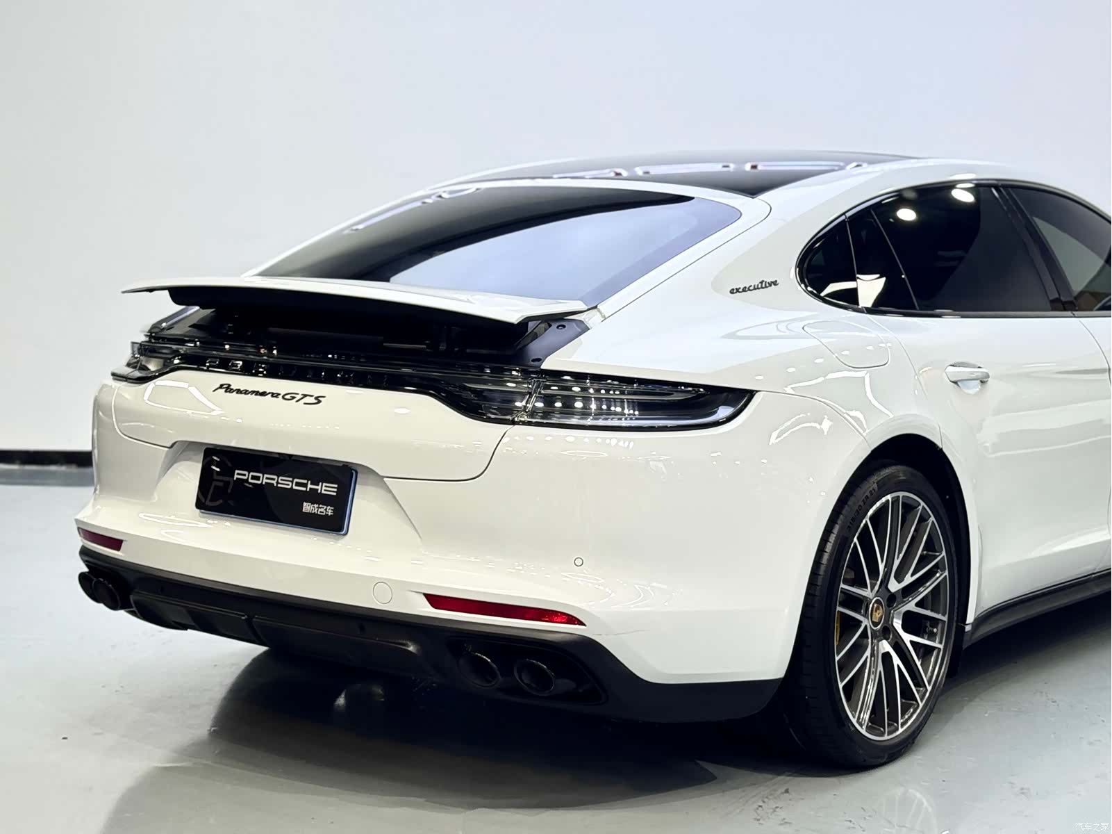 Porsche Panamera, 2023 29