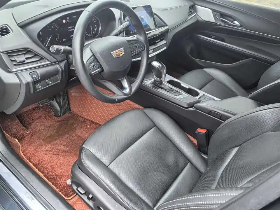 Cadillac CT4