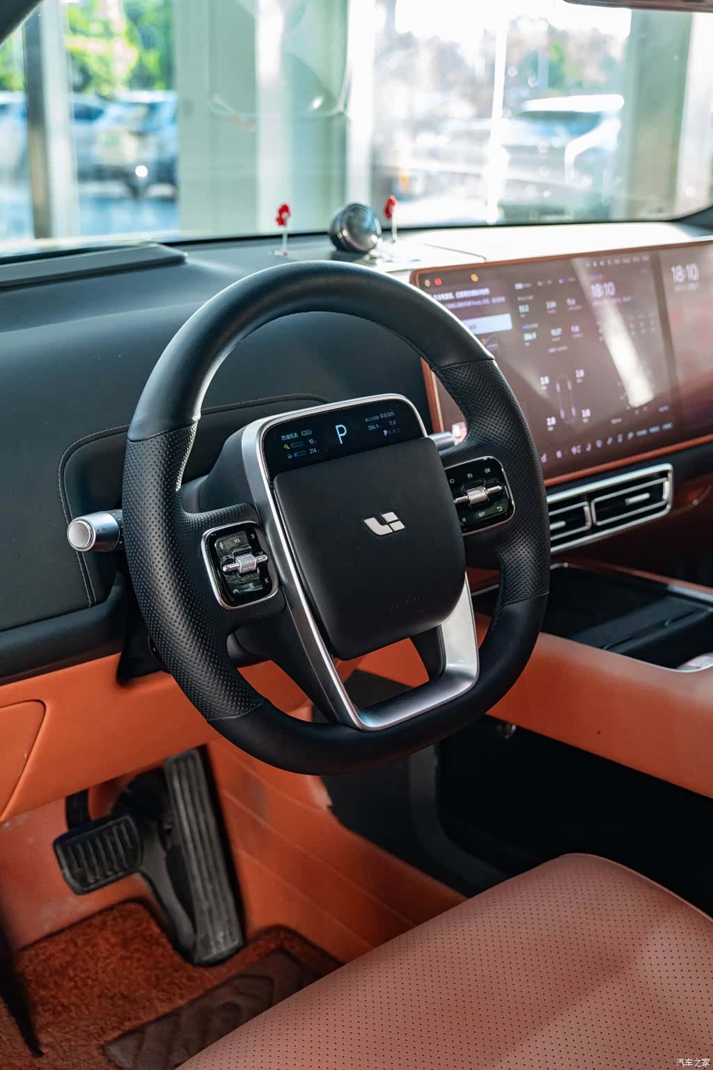 Li Auto L9, 2024 14