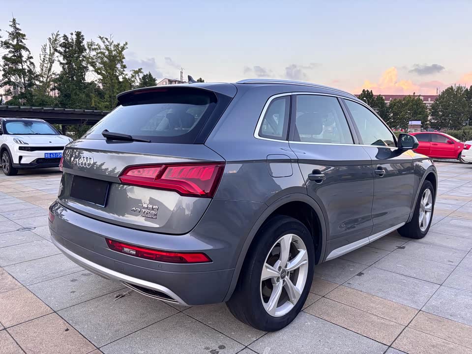 Audi Q5L Audi Q5L