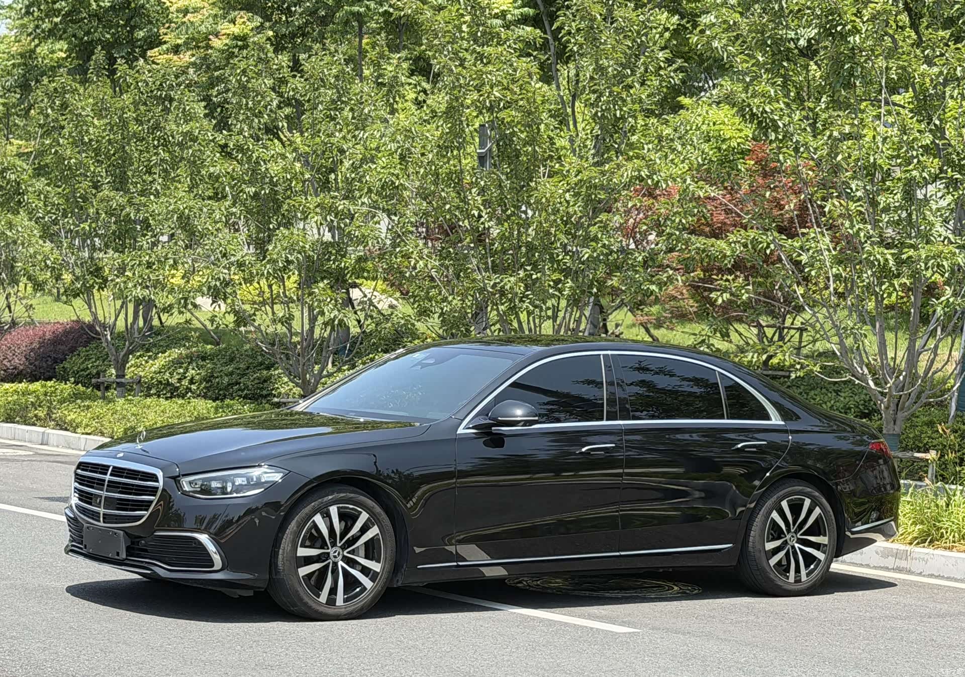 Mercedes-Benz S-Class, 2022 1