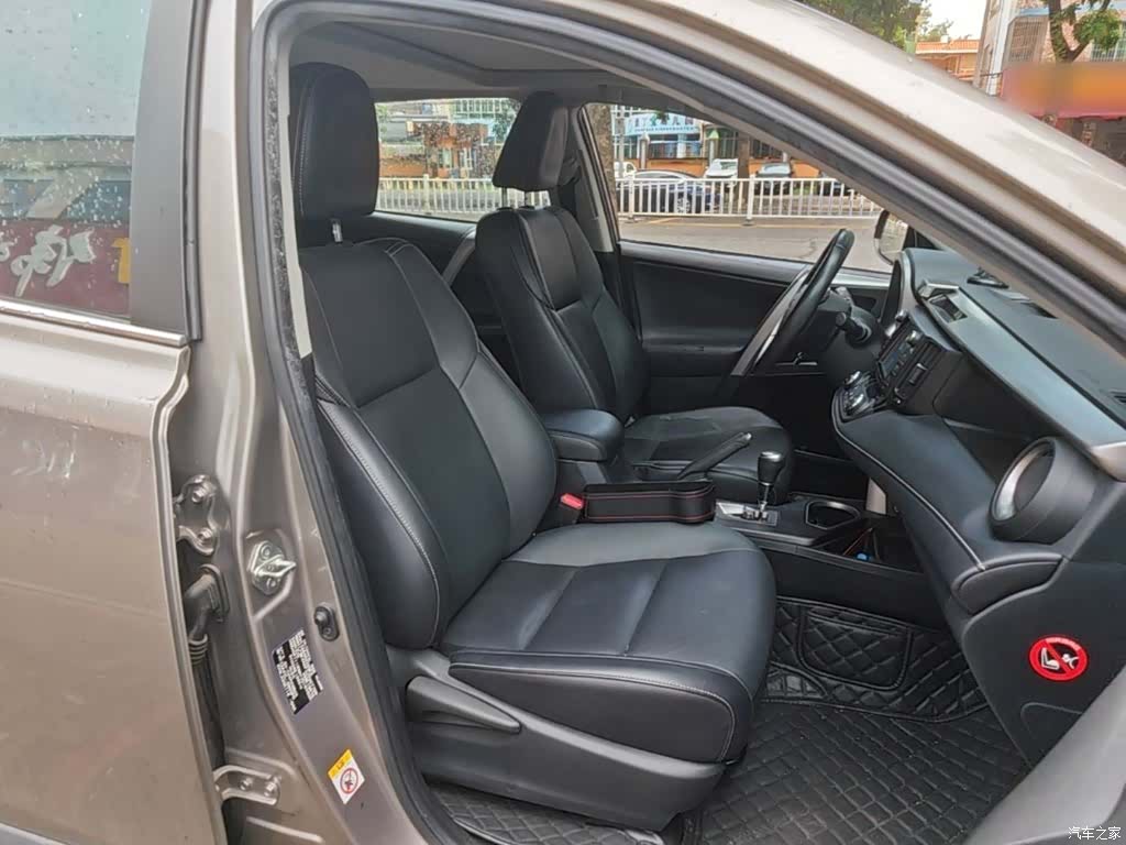 Toyota RAV4, 2018 25
