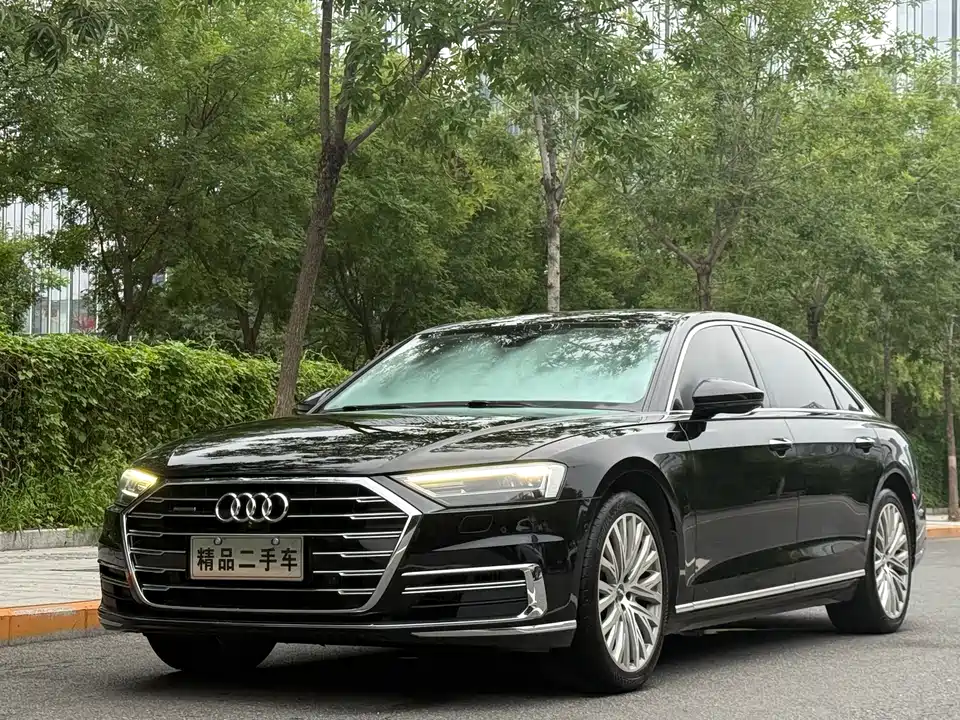 Audi A8