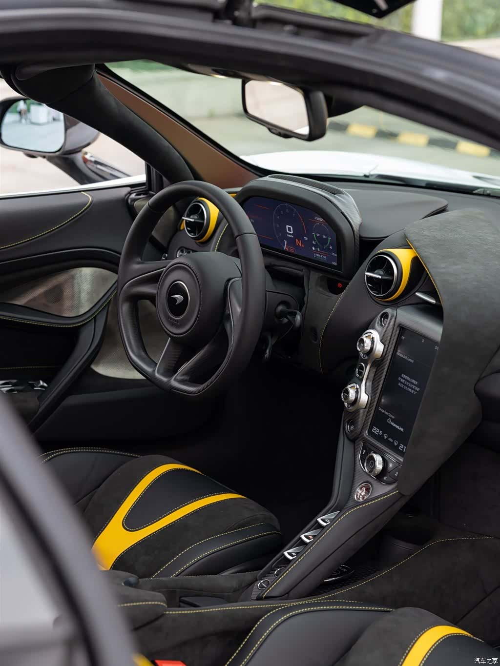 McLaren 720S, 2018 10