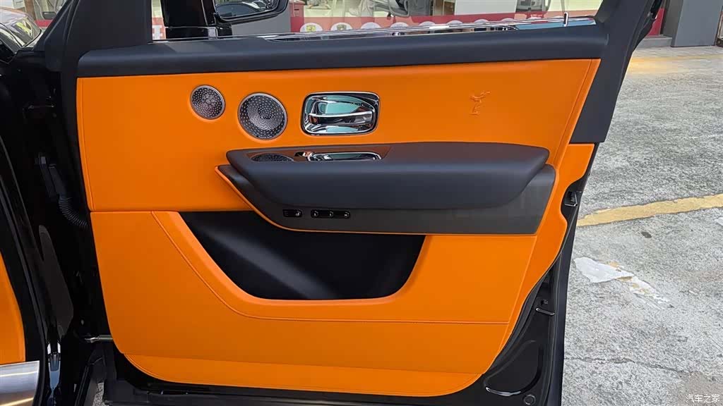 Rolls-Royce Cullinan, 2021 15