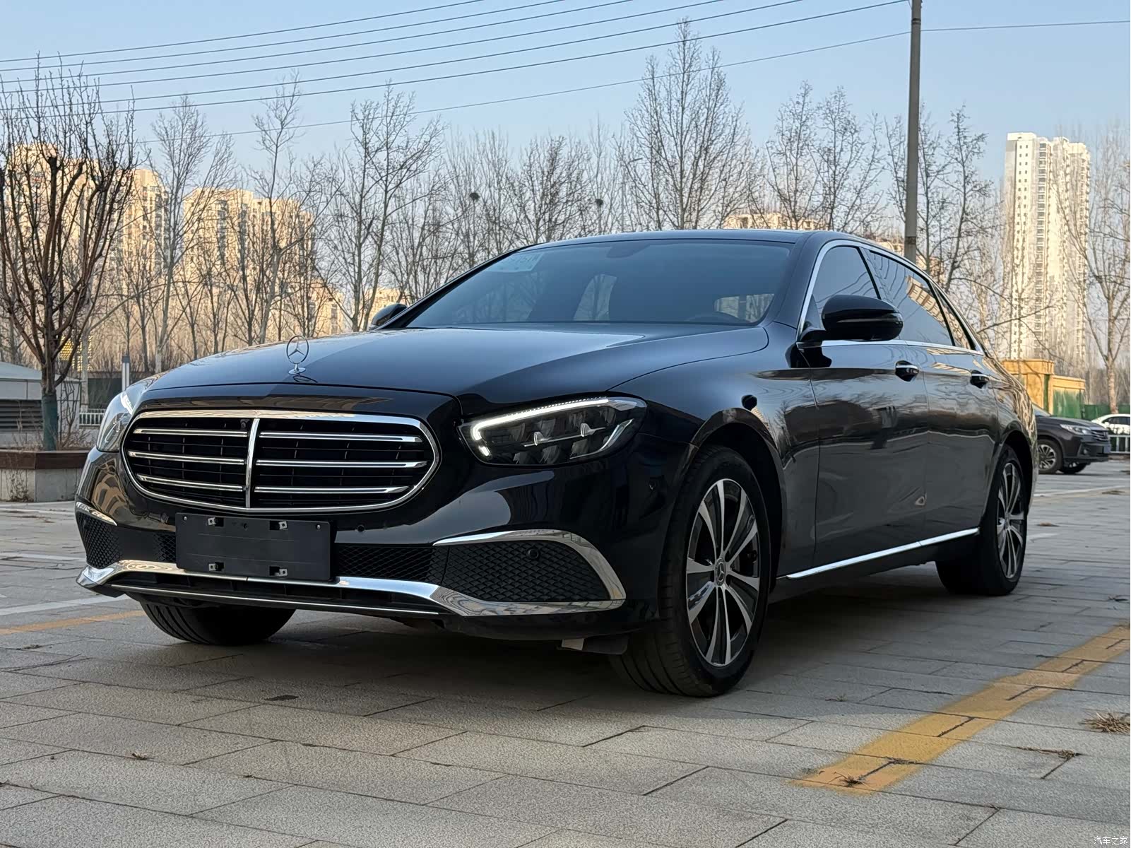 Mercedes-Benz E-Class, 2023 3