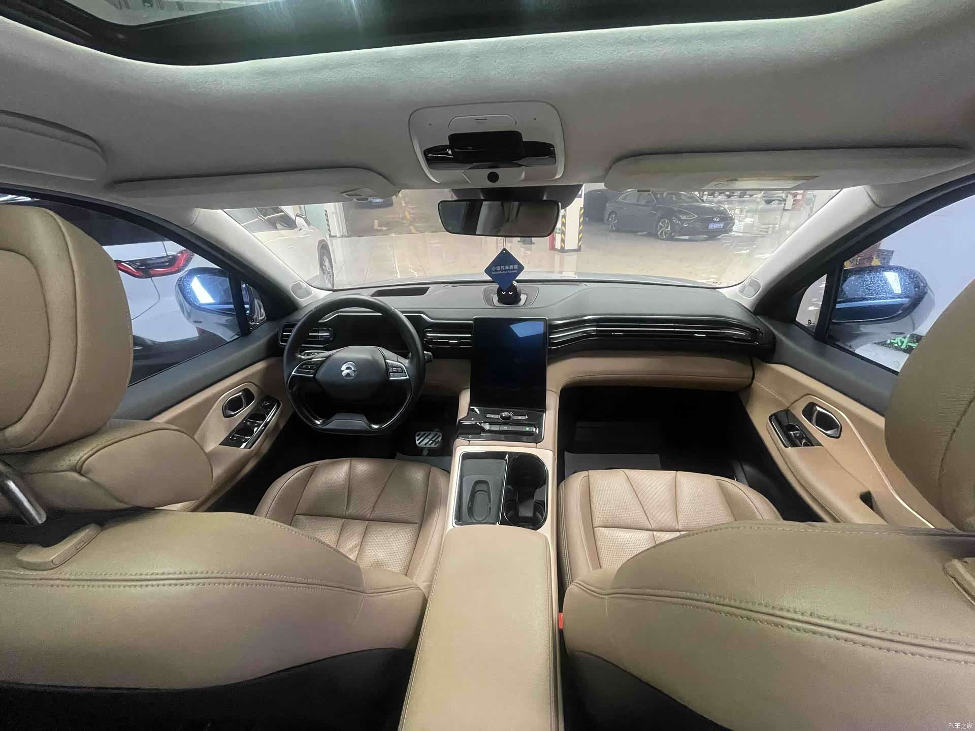NIO ES8, 2019 13