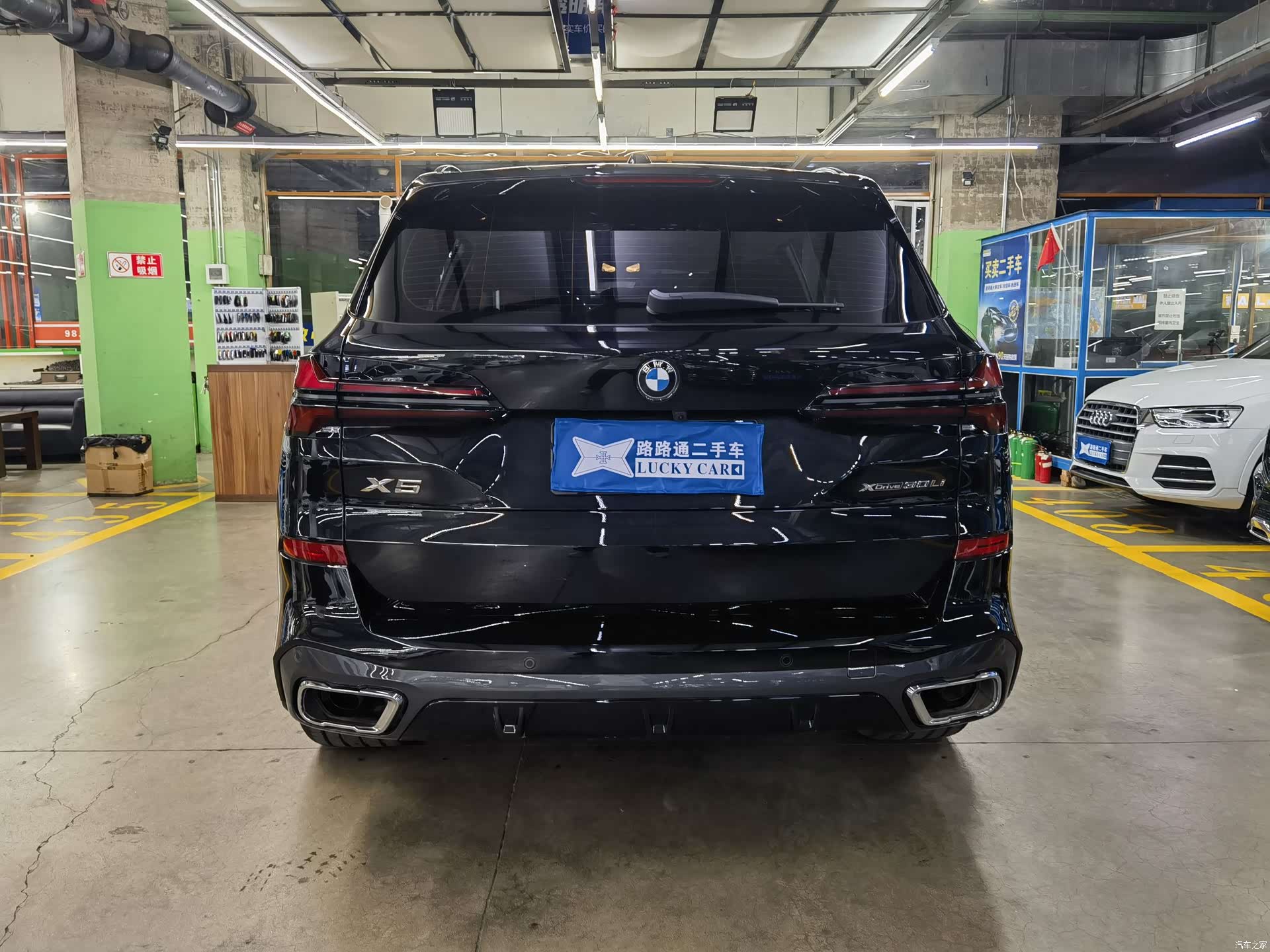 BMW X5, 2026 все фото