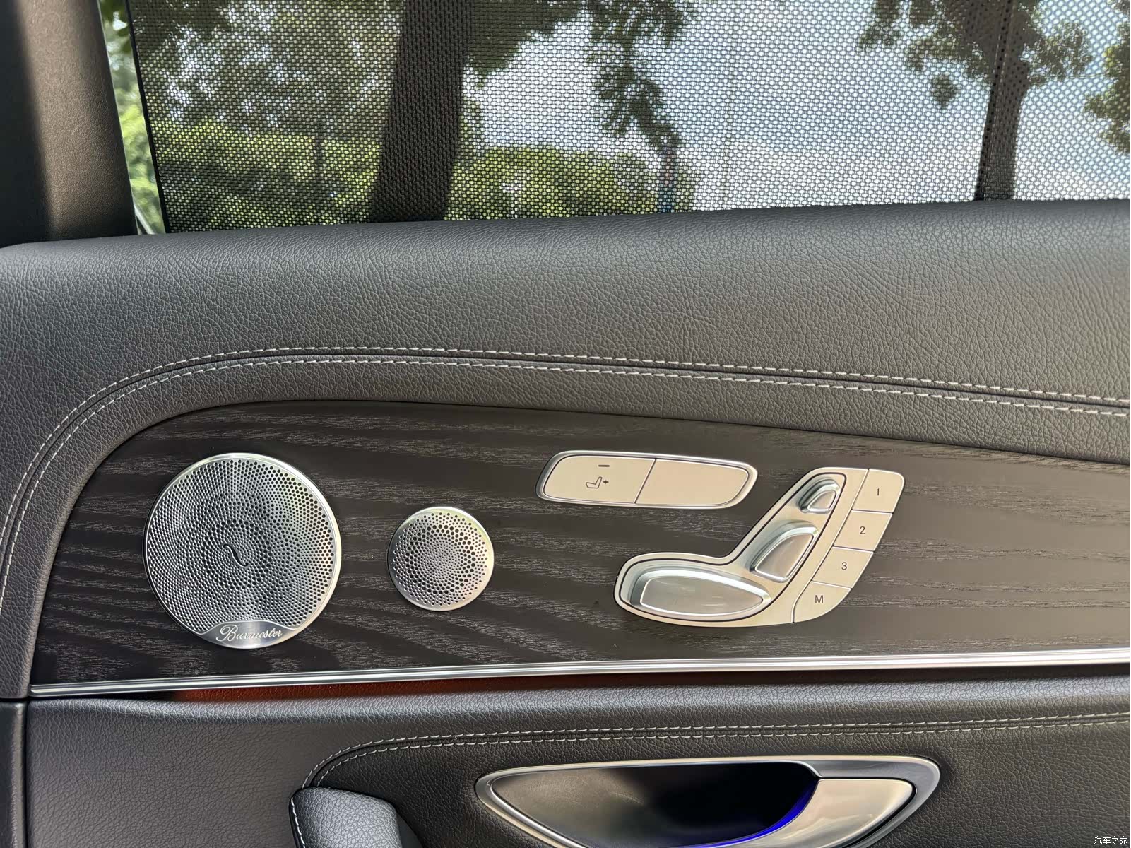 Mercedes-Benz E-Class, 2019 19