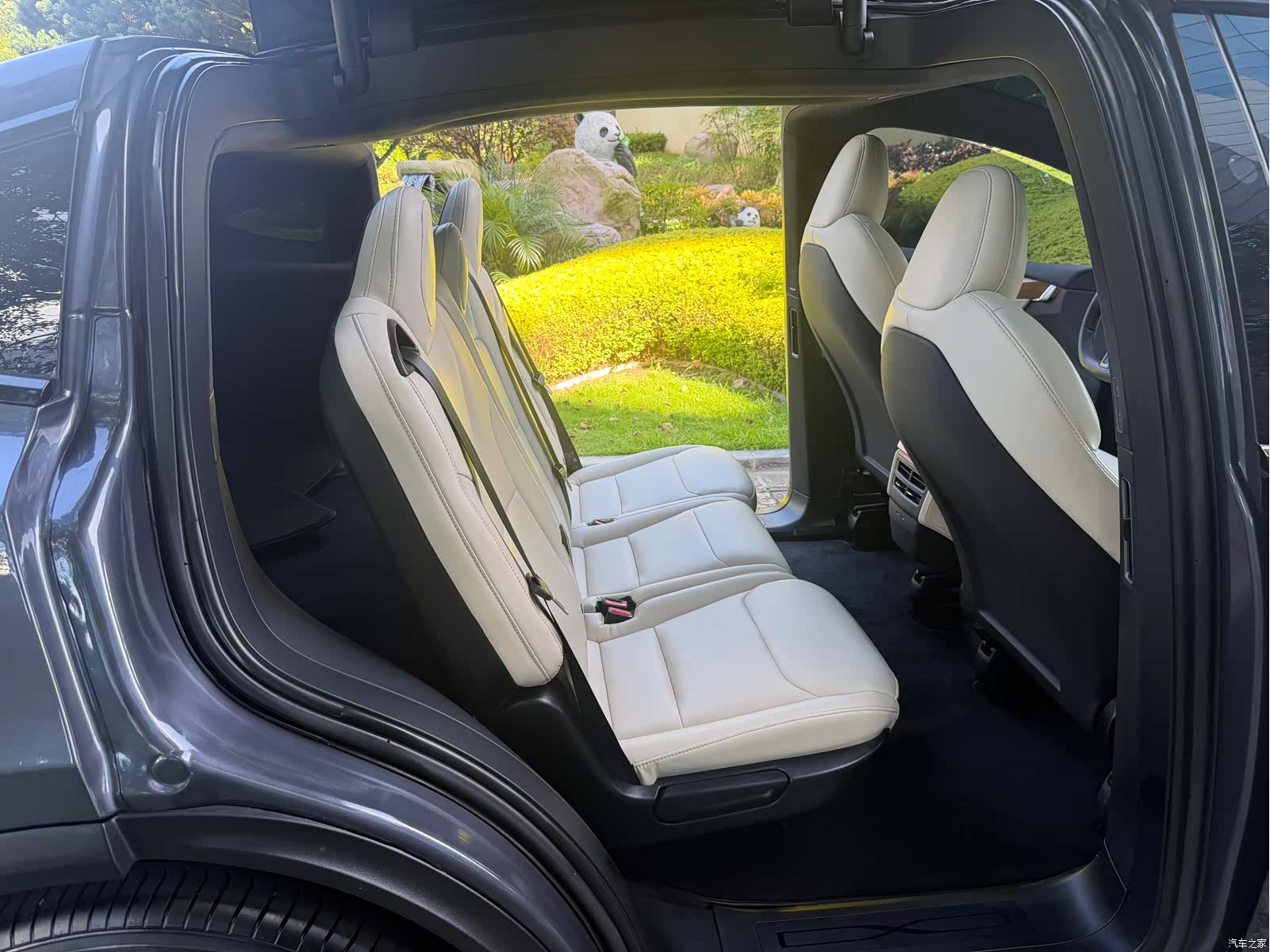 Tesla Model X, 2020 все фото