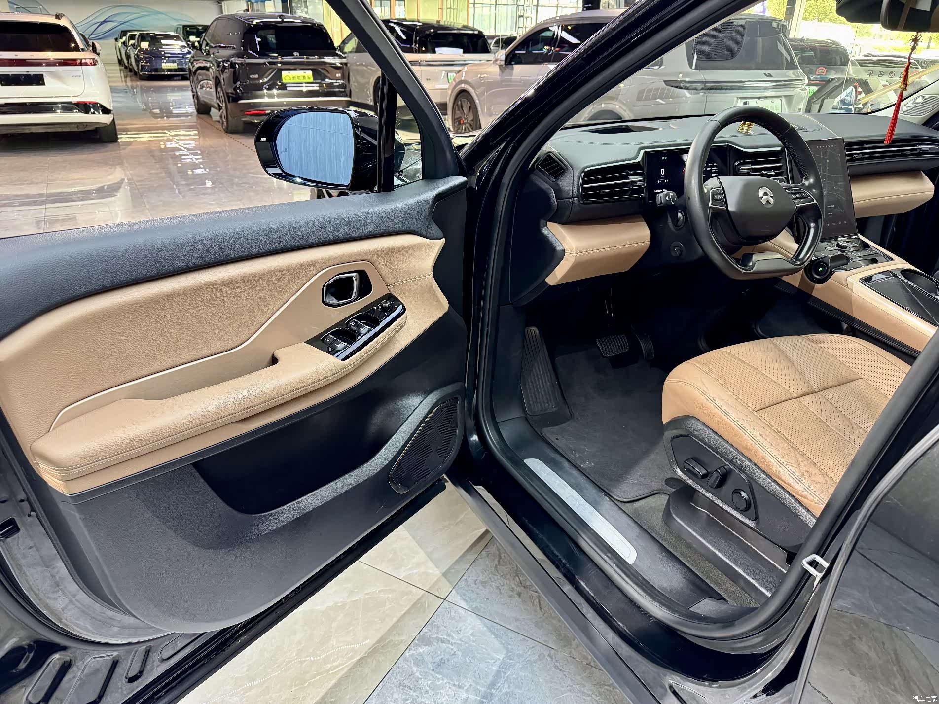 NIO ES8, 2019 7