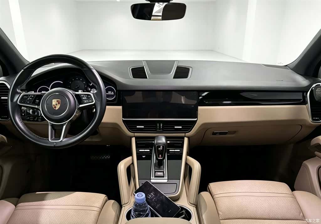 Porsche Cayenne, 2018 все фото