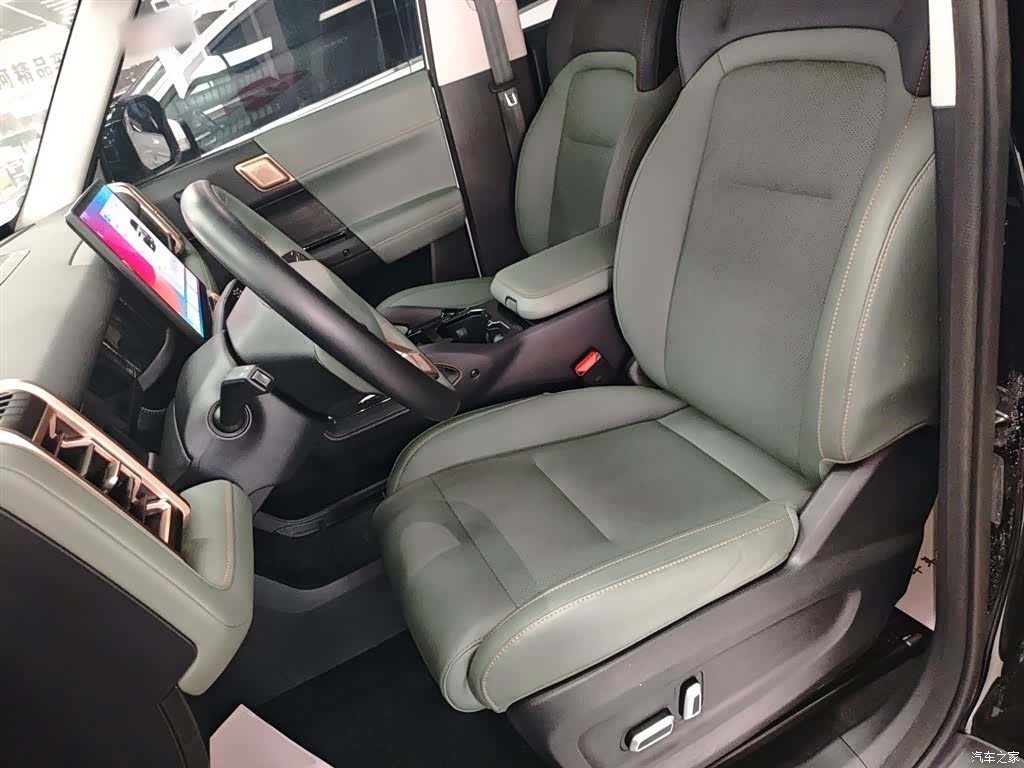 Chery iCAR, 2025 11