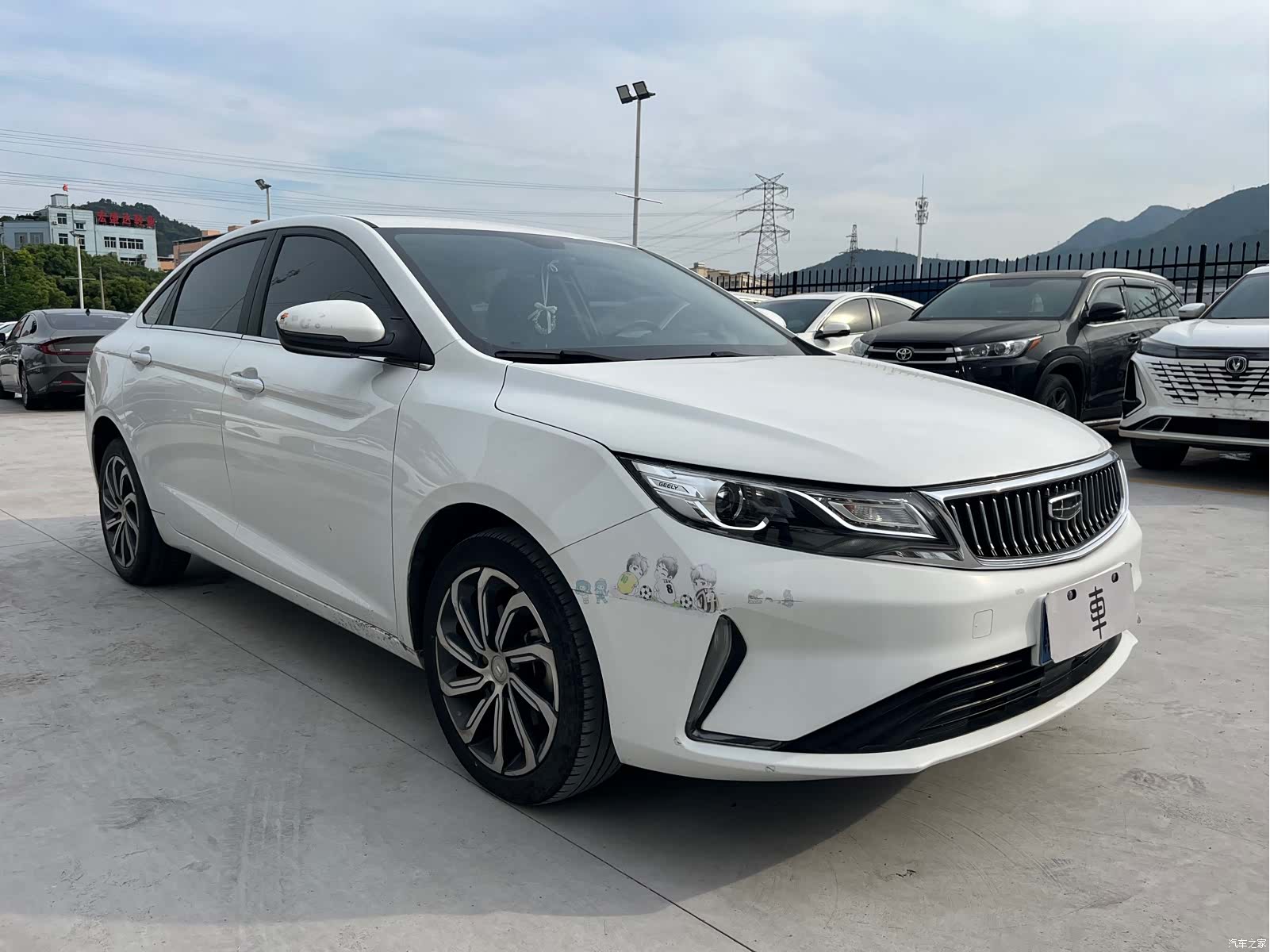 Geely Emgrand, 2021 3
