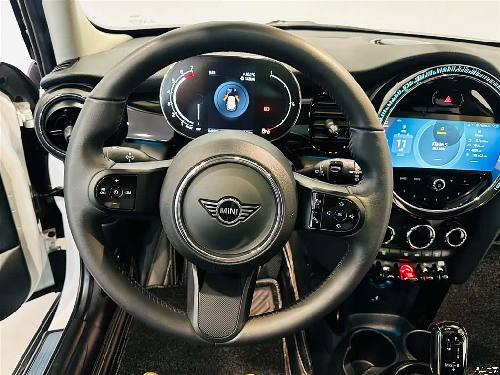 Mini Cooper, 2024 13